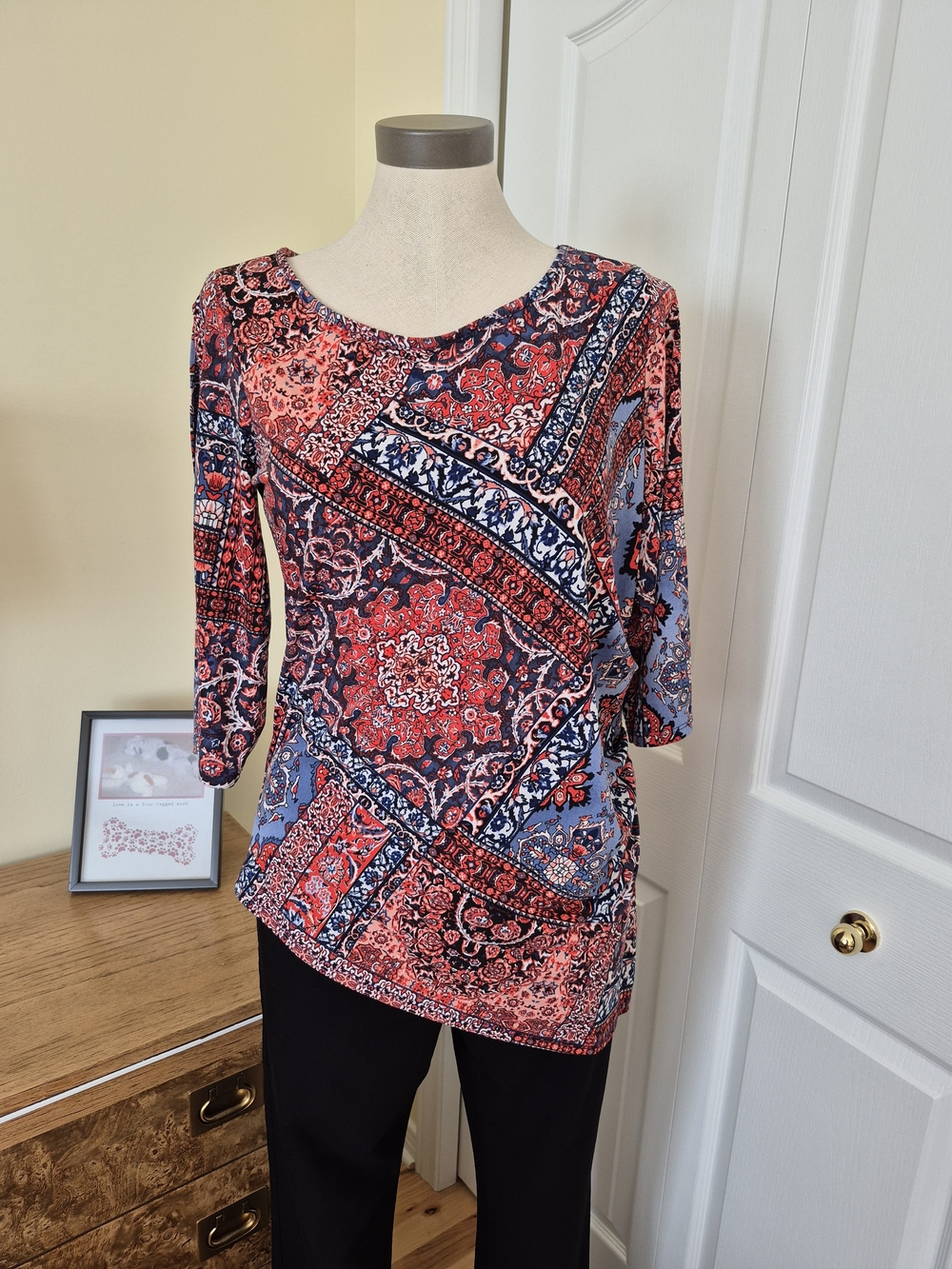 Women’s Paisley Print Long Sleeve Scoop Neck Top in Red & Blue